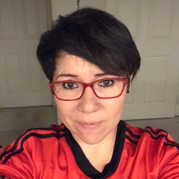 Meet your Posher, Nora - Picture 1 of 1